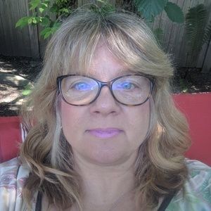 Meet your Posher, Karen